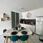Jolie Maison De Village Proche De La Sainte-Marie-la-Mer
